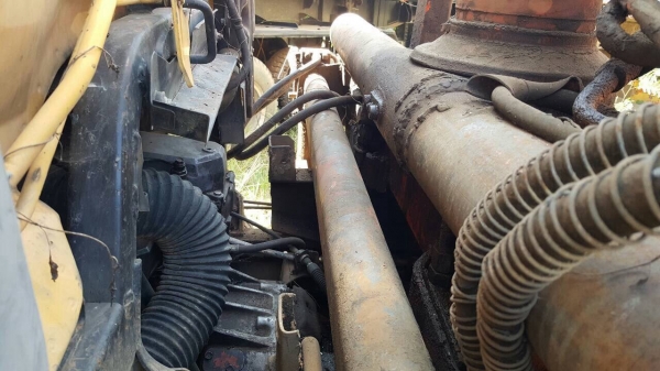 ขาย 6 ล้อ ติดเครน 2 ตัน พร้อมถังน้ำ 5,000 ลิตร เครื่อง HO7C 180 แรงม้า สโลว์อินเตอร์ คัสซีสวยตลอดเส้น ทะเบียนพร้อมโอน