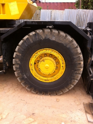 ยังอยู่คับ...รถเครน25ตัน..KOMATSU LW250L 4ปลอก3ชัก..รถสวยมาก เล่มพร้อม