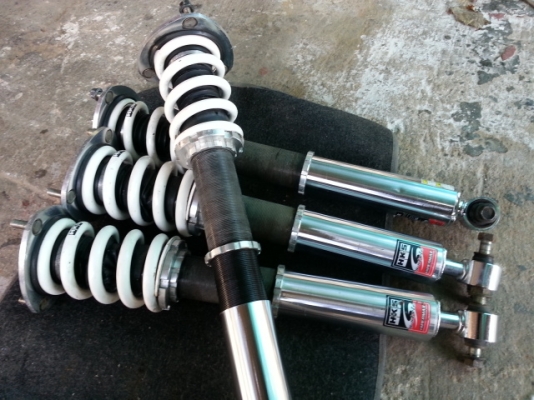 โช๊คแต่ง HKS มือสองญี่ปุ่น 1ชุด สภาพสวย โช๊คแต่ง HKS มือสองญี่ปุ่น 1ชุด สภาพสวย