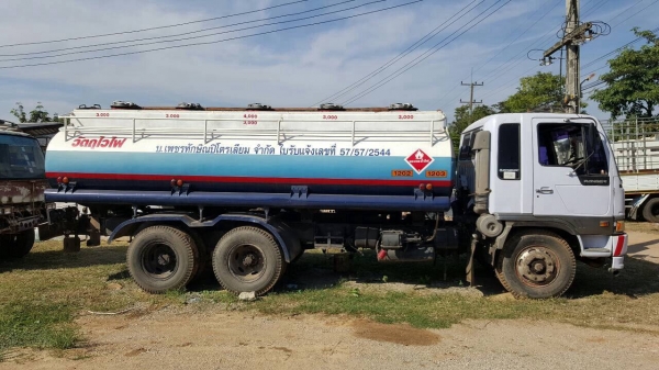 ขาย รถบรรทุกน้ำมัน 16,000 ลิตร 5 ห้อง 10 ล้อ เพลาเดียว HINO KT925 เครื่อง HO7C 180 แรงม้า วางหัวไฮเทค ทะเบียนพร้อมโอน ขาย รถบรรทุกน้ำมัน 16,000 ลิตร 5 ห้อง 10 ล้อ เพลาเดียว HINO KT925 เครื่อง HO7C 180 แรงม้า วางหัวไฮเทค ทะเบียนพร้อมโอน