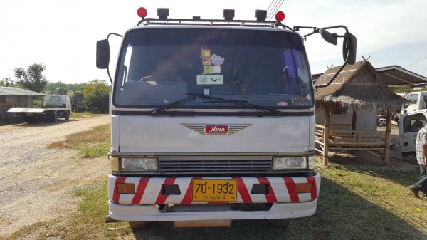 ขาย รถบรรทุกน้ำมัน 16,000 ลิตร 5 ห้อง 10 ล้อ เพลาเดียว HINO KT925 เครื่อง HO7C 180 แรงม้า วางหัวไฮเทค ทะเบียนพร้อมโอน ขาย รถบรรทุกน้ำมัน 16,000 ลิตร 5 ห้อง 10 ล้อ เพลาเดียว HINO KT925 เครื่อง HO7C 180 แรงม้า วางหัวไฮเทค ทะเบียนพร้อมโอน