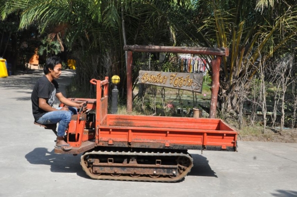 ขายรถบรรทุก ตีนตะขาบKUBOTA มีเกียร์ สภาพ เดิมญี่ปุ่น อะเนคประสงค์ 24,000เท่านั้น!!