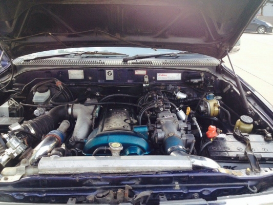 ขายสปอร์ตไรเดอร์ ปี 2000 เกียร์ออโต้ เครื่อง 1J VVTI เทอร์โบ เครื่องเกียร์สมบูรณ์มาก นิ่งเงียบ แก๊สหัวฉีด LPG สุดประหยัด 118,000 บาท ติดต่อคุณเอ๋ 092-6356419