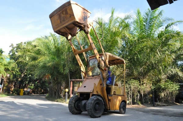 ขายรถตัก KOMATSU SG10 สวยเดิมจากญี่ปุ่น ยังไม่เคยใช้ในไทย 99,000เท่านั้น!!