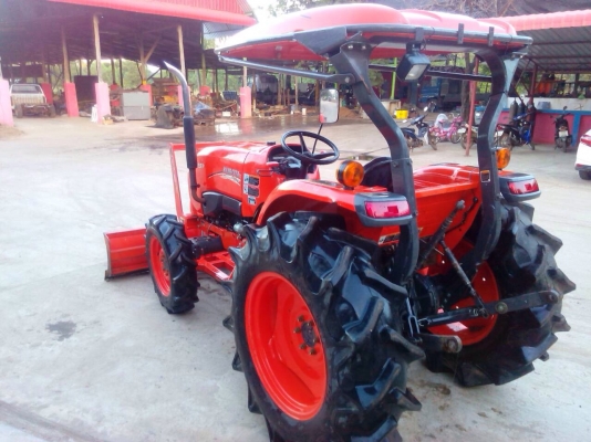 รถไถL4708SP.  ใช้งาน400ชั่วโมง สภาพพร้อมใช้งานครับ