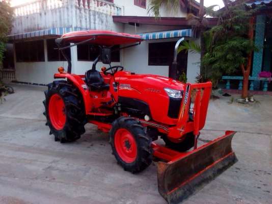 รถไถL4708SP.  ใช้งาน400ชั่วโมง สภาพพร้อมใช้งานครับ