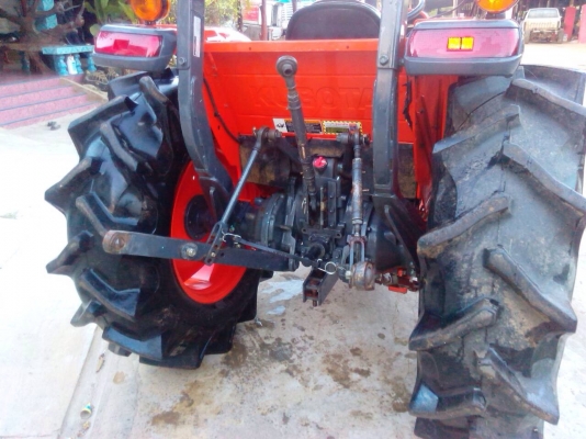 รถไถL4708SP.  ใช้งาน400ชั่วโมง สภาพพร้อมใช้งานครับ