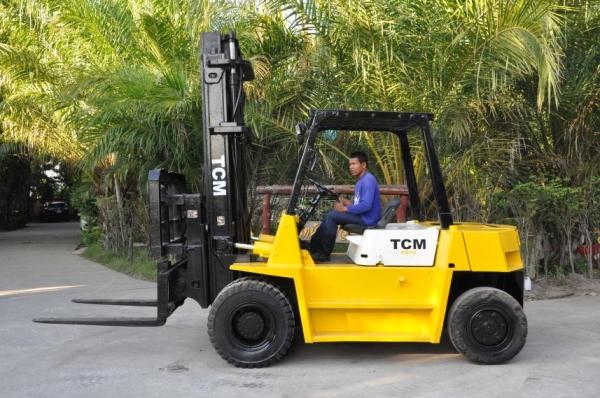 (ลดกระหน่ำ)ขายรถFORKLIFT TCM FD70 งากระดก เสาสูง4เมตร 7ตัน เดิมจากญี่ปุ่น ยังไม่เคยใช้ในไทย 340,000เท่านั้น!!