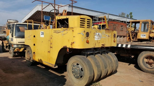 ขายรถบด 11 ล้อ สภาพพร้อมใช้งาน เอกสารใบอินวอยซ์