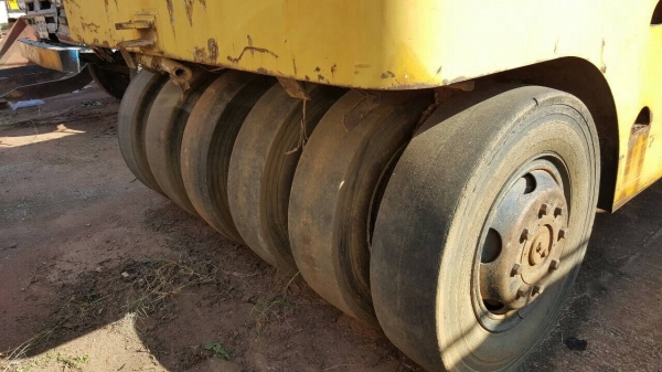 ขายรถบด 11 ล้อ สภาพพร้อมใช้งาน เอกสารใบอินวอยซ์