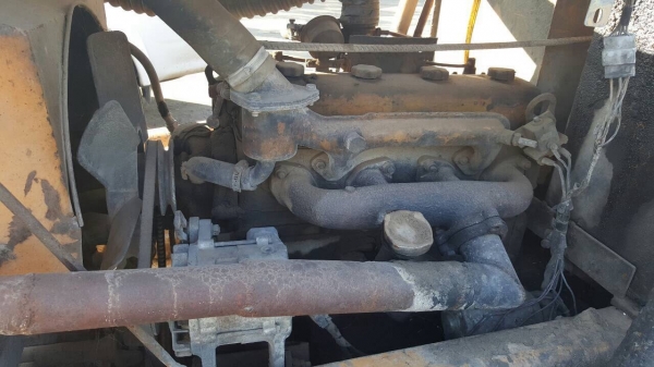 ขายรถตัก KOMATSU SD20 สภาพใช้งานได้ปกติ ราคาต่อรองได้ครับ