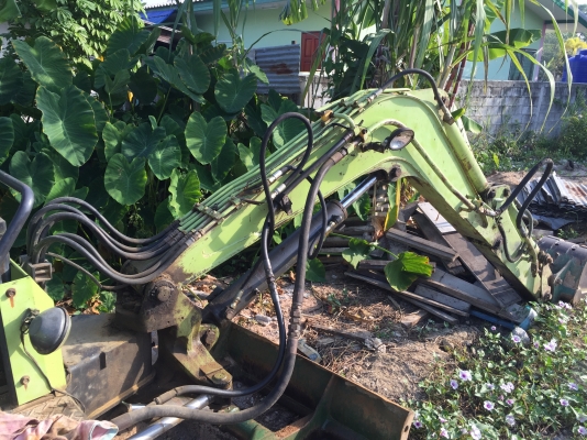 แบคโฮ ยันม่า 20 แท็กยาง ลายแย๊ก พร้อมใช้งาน