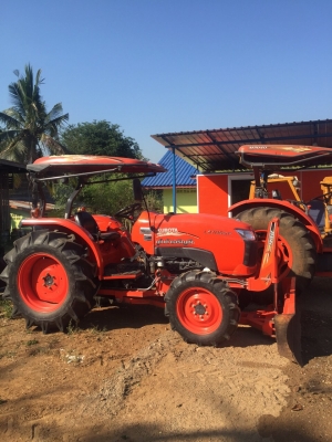 ขายด่วน คูโบต้าL4708SP พร้อมดันหน้า+ผานพรวน6x24 ตราช้าง รถใช้งานน้อยคับ ราคา445,000บาท