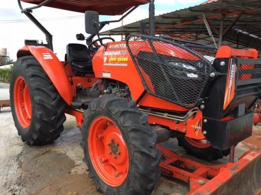 คูโบต้าm6040 รถใช้งานไม่ถึงปีครับ 1500ชั่วโมง ราคาเบาๆเพียง600000