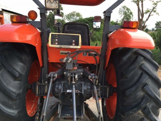 คูโบต้าm6040 รถใช้งานไม่ถึงปีครับ 1500ชั่วโมง ราคาเบาๆเพียง600000