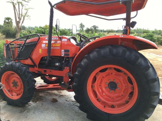 คูโบต้าm6040 รถใช้งานไม่ถึงปีครับ 1500ชั่วโมง ราคาเบาๆเพียง600000