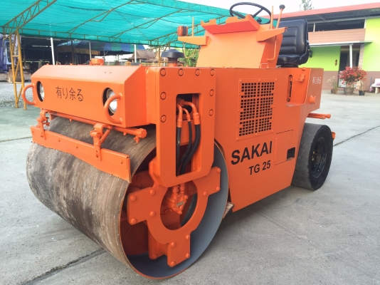 ขายรถบดSakaiรุ่นTG25นำเข้าญี่ปุ่นไม่เคยใช้งานในไทยมีเอกสารสภาพดีพร้อมใช้งาน