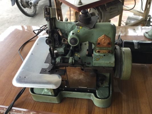 ขายจักรเย็บผ้า JUKI พร้อมจักรโพ้ง