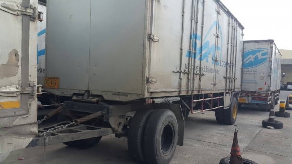 ขายหางลูกพ่วงตู้10บาน2เพลายาว6.5เมตร