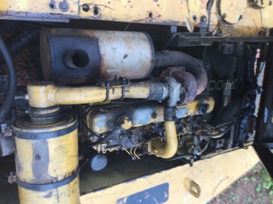 รถแบคโฮ ยี่ห้อ KOMATSU รุ่น PC200 รุ่น-3