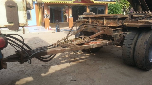 ขายลูกพ่วงดั้ม สองเพลา คานหาม zm แบรกแห้ง คัชชีใหญ่ 14 นิ้ว เดิมวิ่งกระลา มะพร้าง วิ่งแต่ของเบา คัชชีสวยมาก ยางพร้อมใช้ เอกสานพร้อมโอน