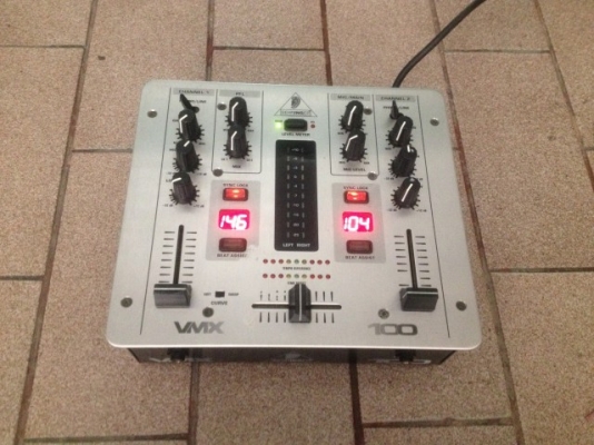 มิกซ์เซอร์ สำหรับ ดีเจ 2 ชแนล 1 ไมค์ของเก่าแท้สภาพสวยใช้ไฟ100v