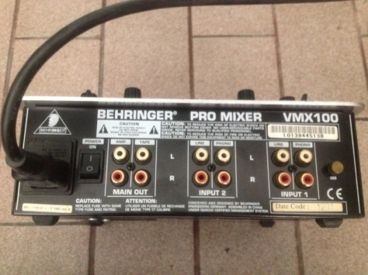 มิกซ์เซอร์ สำหรับ ดีเจ 2 ชแนล 1 ไมค์ของเก่าแท้สภาพสวยใช้ไฟ100v