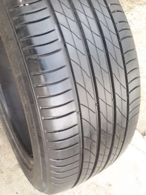 ขายยาง225/50/17 ปี 1413  MICHERLIN 3ST  4 เส้น