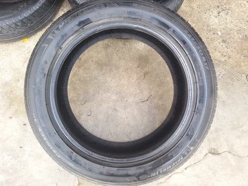 ขายยาง225/50/17 ปี 1413  MICHERLIN 3ST  4 เส้น