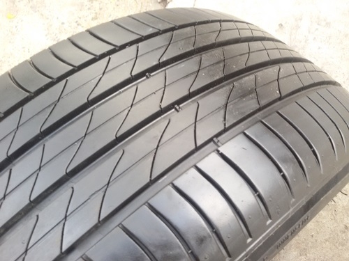 ขายยาง225/50/17 ปี 1413  MICHERLIN 3ST  4 เส้น