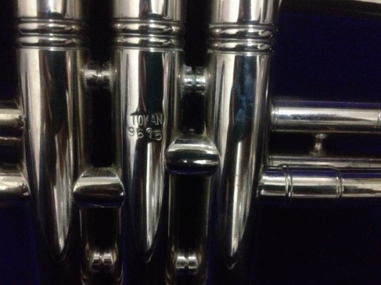 ทรัมเป็ต TOKAN เก่าญี่ปุ่นเเท้สภาพใหม่มากครับกล่องครบ ทรัมเป็ต TOKAN เก่าญี่ปุ่นเเท้สภาพใหม่มากครับกล่องครบ