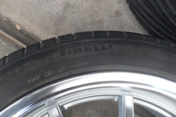 ล้อแม็ก17นิ้ว4รู100/114 พร้อมยาง สวยๆ 4 ล้อ ราคา 6900 บาท ล้อแม็ก17นิ้ว4รู100/114 พร้อมยาง สวยๆ 4 ล้อ ราคา 6900 บาท