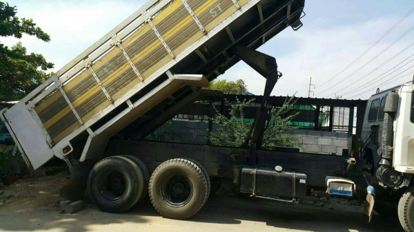 ขายครับ มิตซู 175แรง ดั้ม2เพลา สโลกลางกิฟฟี คัชชีผ่านพร้อมใช้งานครับ