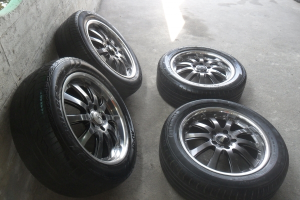 ล้อแม้ก17นิ้ว5รู114 พร้อมยาง สวยๆ 4 ล้อ ราคา 6900 บาท ล้อแม้ก17นิ้ว5รู114 พร้อมยาง สวยๆ 4 ล้อ ราคา 6900 บาท