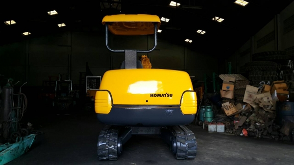 ขาย รถขุด KOMATSU รุ่น PC25-1E- มือสองญี่ปุ่น แทร็กยางใหม่ สลักแน่น ทั้งคัน มีไลน์กระแทก สวยพร้อมใช้งาน มือถือ/LINE ID : 0818753444