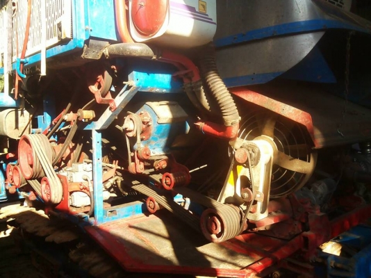 ขายรถเกี่ยวข้าว ศักดิ์พัฒนา รุ่นSS501 อุ้ม2.5ตัน เครื่อง210เทอร์โบ สภาพพร้อมใช้งาน สนใจโทร 090-8588220คุณนะ 093-3258446คุณบิว หรือเข้าดูสินค้าอื่นๆได้ที่ www.truck.in.th/498 หรือเพจFacebook ณรงค์ ซื้อขายรถมือสอง (เว็บไซต์ส่วนตัว) หรือFacebook ตลาดรถมือสอง