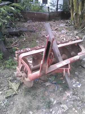 ขายรถไถ KUBOTA L3608 อุปกรณ์ครบ ดันหน้า ผานหลัง โรตารี่ ใช้งานน้อย สภาพพร้อมใช้งาน สนใจโทร 090-8588220คุณนะ 093-3258446คุณบิว หรือเข้าดูสินค้าอื่นๆได้ที่ www.truck.in.th/498 หรือเพจFacebook ณรงค์ ซื้อขายรถมือสอง (เว็บไซต์ส่วนตัว) หรือFacebook ตลาดรถมือสอง