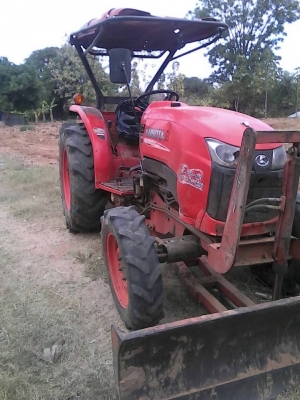 ขายรถไถ KUBOTA L3608 อุปกรณ์ครบ ดันหน้า ผานหลัง โรตารี่ ใช้งานน้อย สภาพพร้อมใช้งาน สนใจโทร 090-8588220คุณนะ 093-3258446คุณบิว หรือเข้าดูสินค้าอื่นๆได้ที่ www.truck.in.th/498 หรือเพจFacebook ณรงค์ ซื้อขายรถมือสอง (เว็บไซต์ส่วนตัว) หรือFacebook ตลาดรถมือสอง