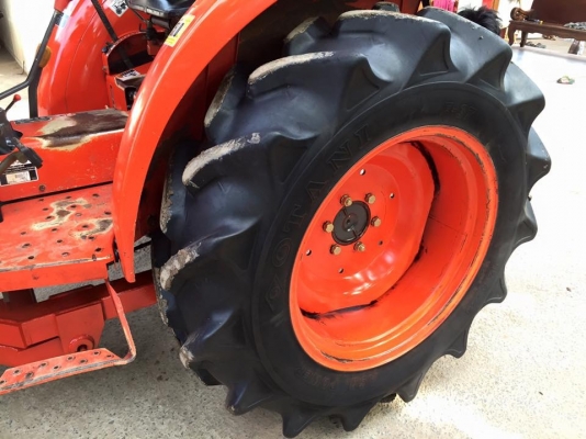 ขายรถไถคูโบต้าL3608 แรงพร้อมอุปกรณ์ รถสภาพสวยมากพร้อมใช้งานค่ะ ขายรถไถคูโบต้าL3608 แรงพร้อมอุปกรณ์ รถสภาพสวยมากพร้อมใช้งานค่ะ