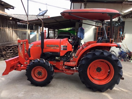 ขายรถไถคูโบต้าL3608 แรงพร้อมอุปกรณ์ รถสภาพสวยมากพร้อมใช้งานค่ะ ขายรถไถคูโบต้าL3608 แรงพร้อมอุปกรณ์ รถสภาพสวยมากพร้อมใช้งานค่ะ