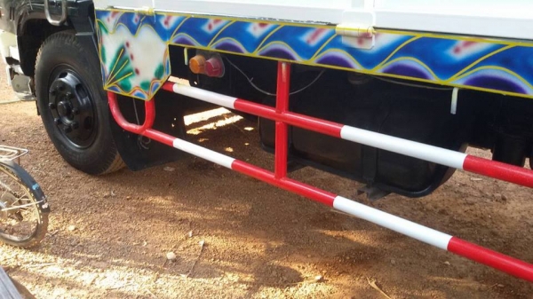 ขายHINO FF3H 195แรง ปี38 ยาว7.20เมตร สภาพพร้อมใช้งาน เอกสารพร้อมโอน สนใจโทร 090-8588220คุณนะ 093-3258446คุณบิว หรือเข้าดูสินค้าอื่นๆได้ที่ www.truck.in.th/498 หรือเพจFacebook ณรงค์ ซื้อขายรถมือสอง (เว็บไซต์ส่วนตัว) หรือFacebook ตลาดรถมือสอง คุณนะ