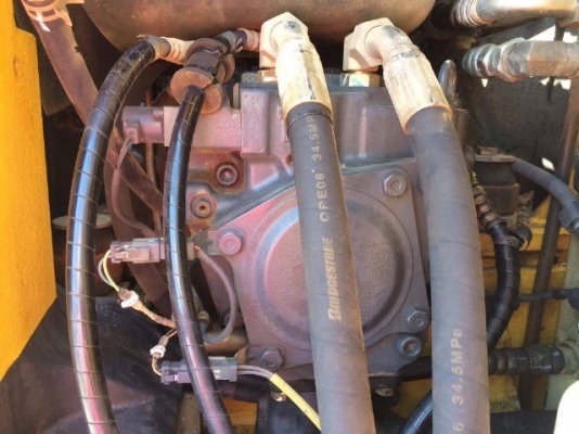 ขายรถแบคโฮ KOMATSU PC138US-8 ปี 2008 มีกล้องหลัง แอร์เย็น รถนอกนำเข้าเองจากญี่ปุ่น มีVDOการทำงานครับ ขายรถแบคโฮ KOMATSU PC138US-8 ปี 2008 มีกล้องหลัง แอร์เย็น รถนอกนำเข้าเองจากญี่ปุ่น มีVDOการทำงานครับ