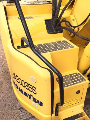 ขายรถแบคโฮ KOMATSU PC138US-8 ปี 2008 มีกล้องหลัง แอร์เย็น รถนอกนำเข้าเองจากญี่ปุ่น มีVDOการทำงานครับ ขายรถแบคโฮ KOMATSU PC138US-8 ปี 2008 มีกล้องหลัง แอร์เย็น รถนอกนำเข้าเองจากญี่ปุ่น มีVDOการทำงานครับ