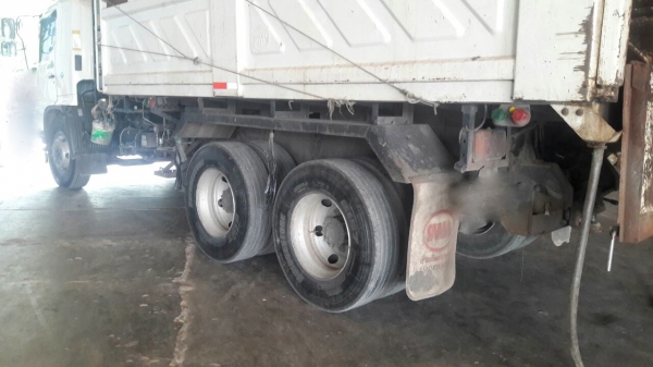 รถฮีโน่ 10 ล้อดั้ม FM1J 260 แรงม้า. ปี 54. สนใจติดต่อ 081 - 6079515 รถฮีโน่ 10 ล้อดั้ม FM1J 260 แรงม้า. ปี 54. สนใจติดต่อ 081 - 6079515