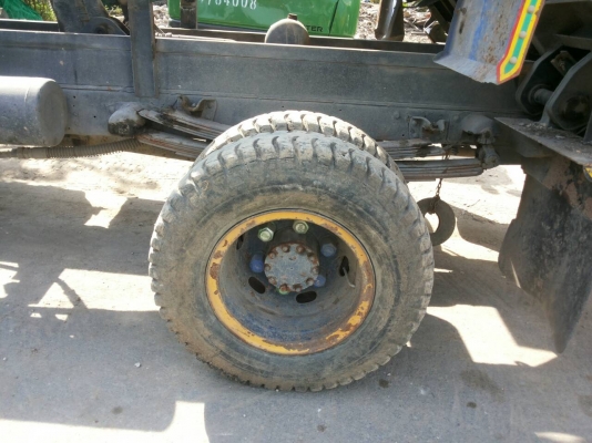 รถบรรทุก 6 ล้อ ใหญ่ ISUZU รุ่น KT26 ปี 2544 เครื่อง 100 แรง ราคา 195,000 บ.รถอยู่ดอนเมือง