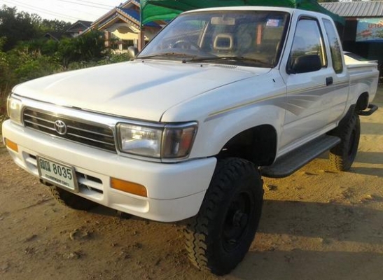 ขายTOYOTA LN85 วางคานLN65ชนเกียร์tiger เครื่องดี เกียร์4x4ใช้งานได้ปกติ power ช่วงล่างดี