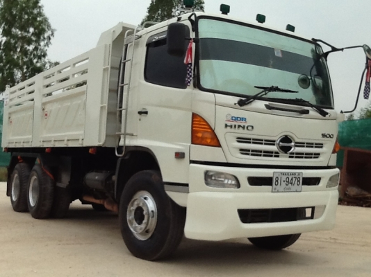 ขาย Hino  Mega. 320 .  ปี49ครับหัวเดิมสีไม่ได้เก็บ  ยาง80\%พร้อมใช้งานราคาต่อลองที่รถครับ