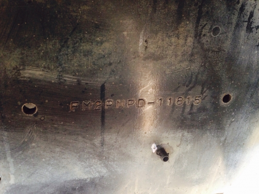 ขาย Hino  Mega. 320 .  ปี49ครับหัวเดิมสีไม่ได้เก็บ  ยาง80\%พร้อมใช้งานราคาต่อลองที่รถครับ