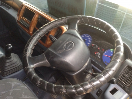 ขาย Hino  Mega. 320 .  ปี49ครับหัวเดิมสีไม่ได้เก็บ  ยาง80\%พร้อมใช้งานราคาต่อลองที่รถครับ