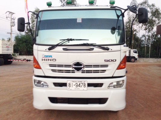 ขาย Hino  Mega. 320 .  ปี49ครับหัวเดิมสีไม่ได้เก็บ  ยาง80\%พร้อมใช้งานราคาต่อลองที่รถครับ
